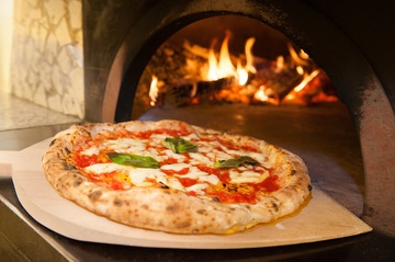 Pizzas artisanales à base de produits italiens